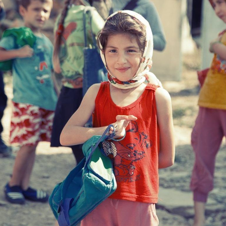 Что раздавать на уразу. Ураза байрам в Дагестане дети. Ураза байрам дети конфеты Дагестан. Согратль Ураза-байрам. С праздником Ураза байрам для детей.